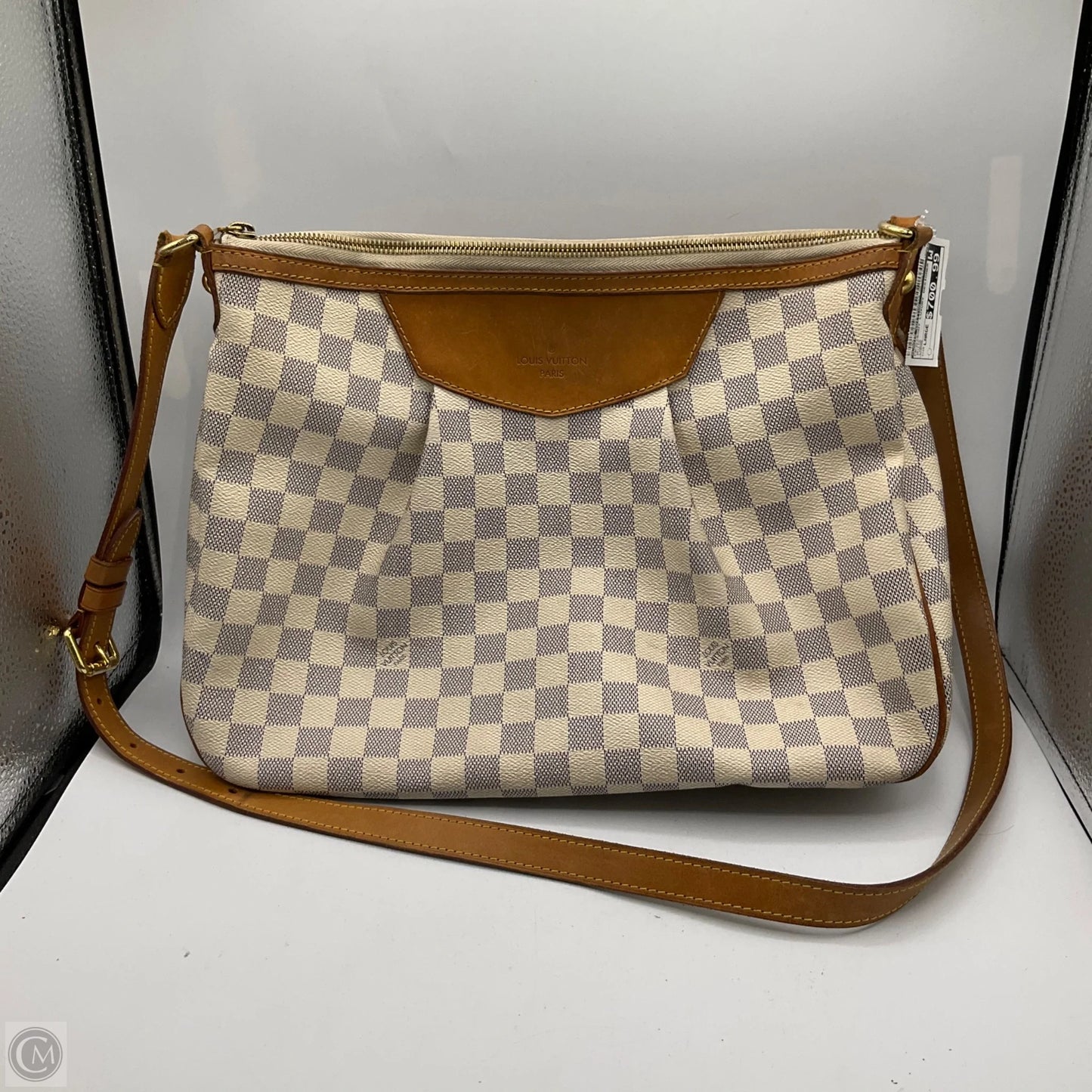 Crossbody Luxury Designer By Louis Vuitton, Size: Large