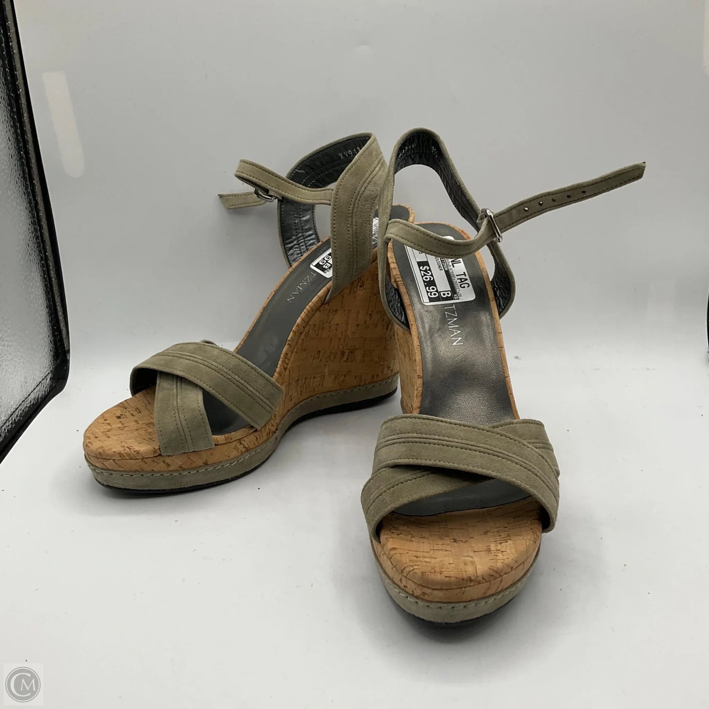 Sandals Designer By Stuart Weitzman In Green, Size: 8.5