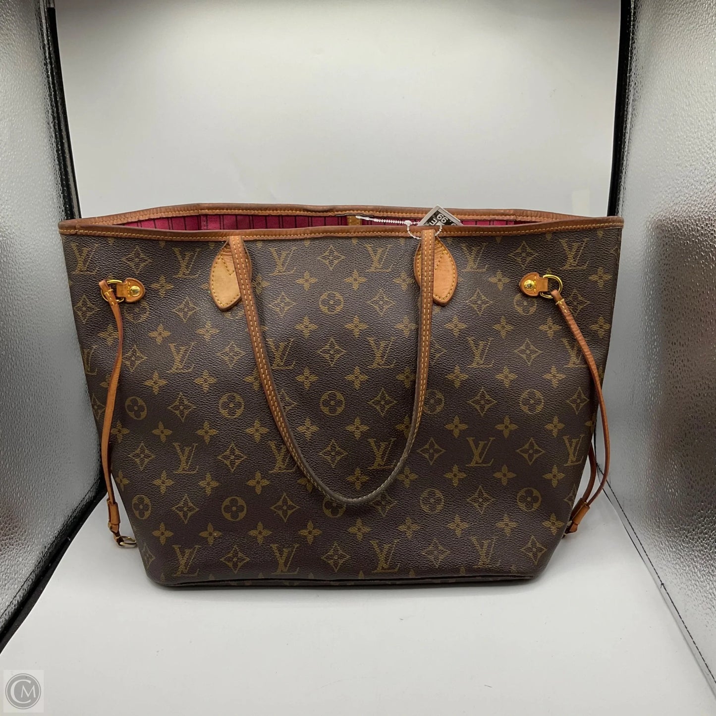 Handbag Luxury Designer By Louis Vuitton, Size: Medium