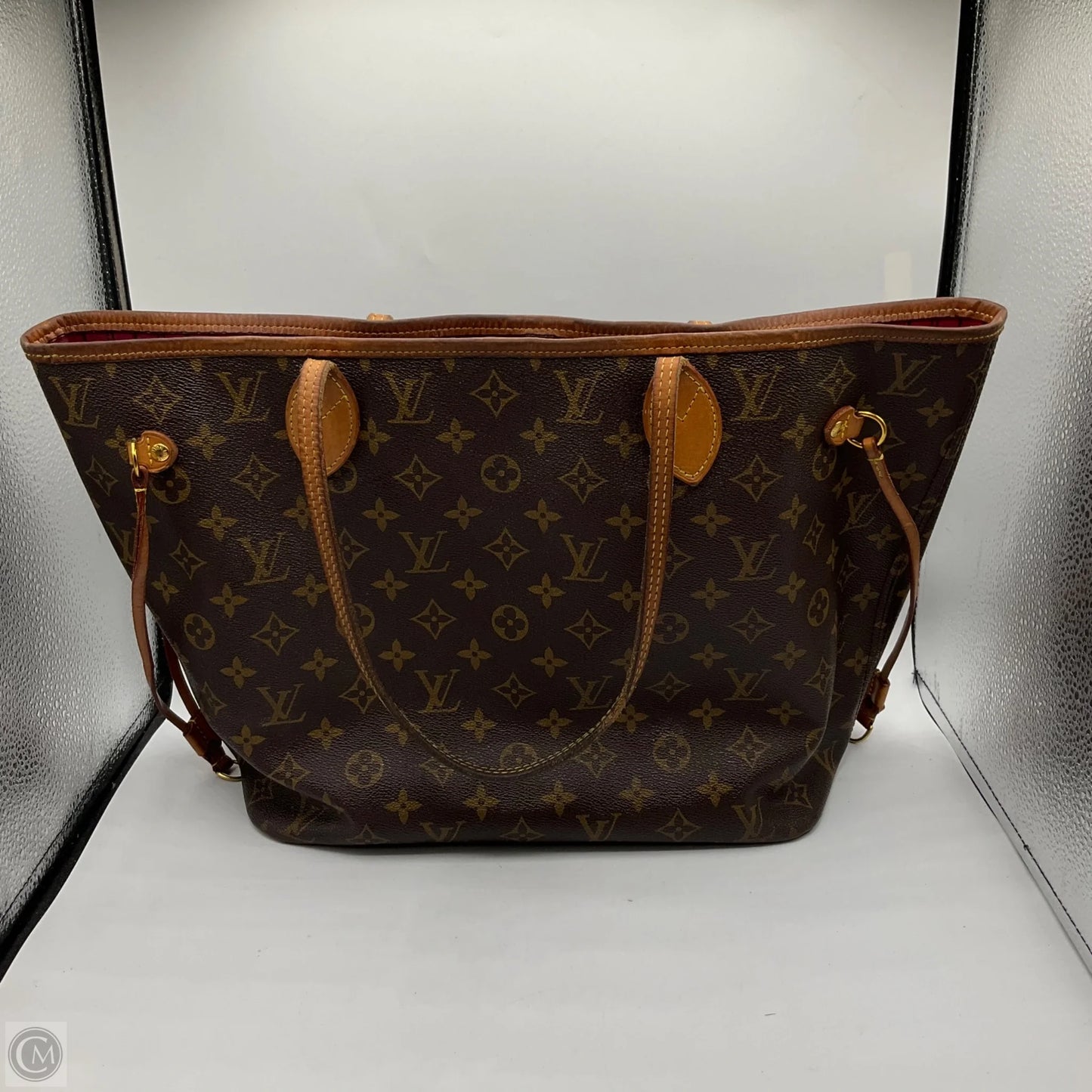 Handbag Luxury Designer By Louis Vuitton, Size: Medium