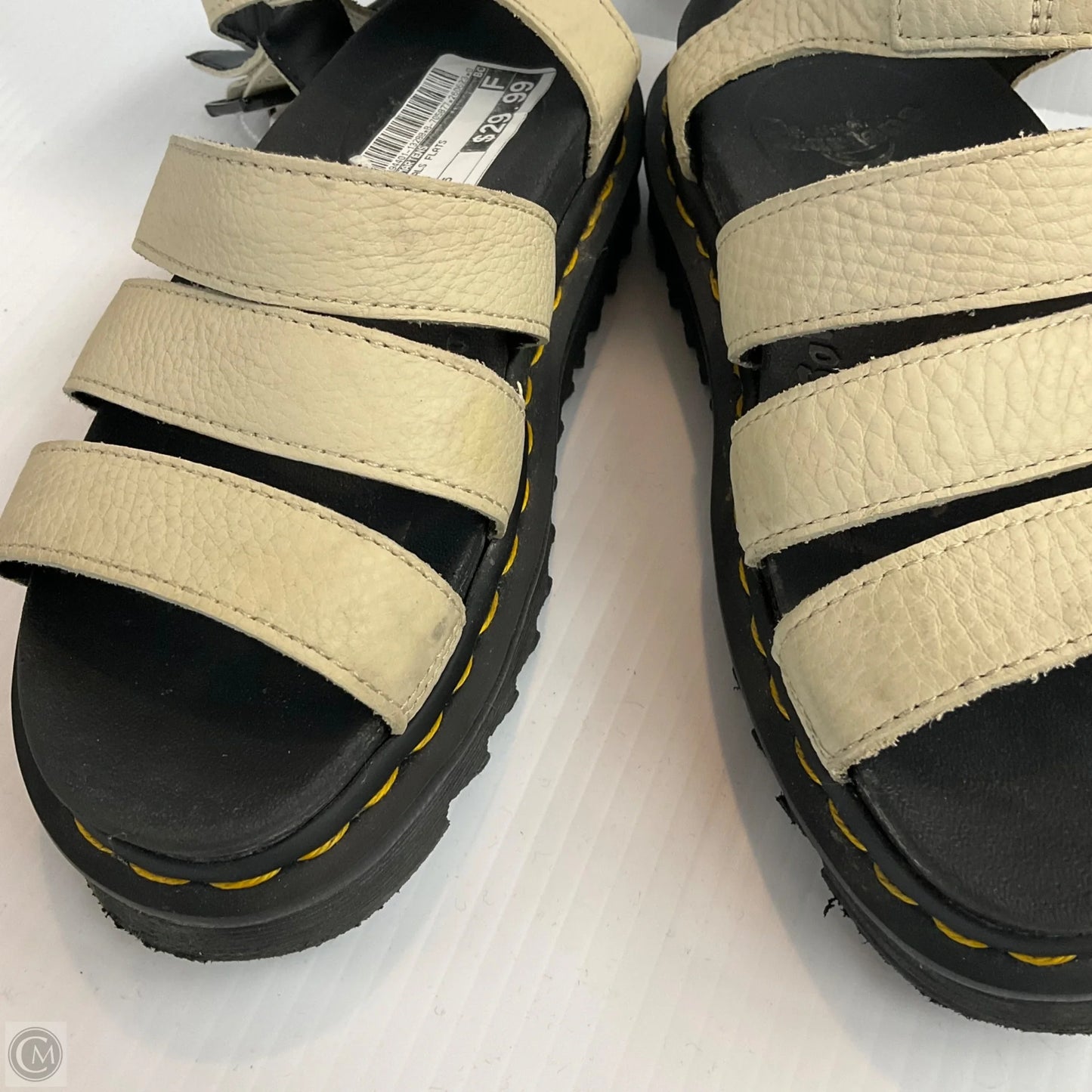 Sandals Flats By Dr Martens In Tan, Size: 5