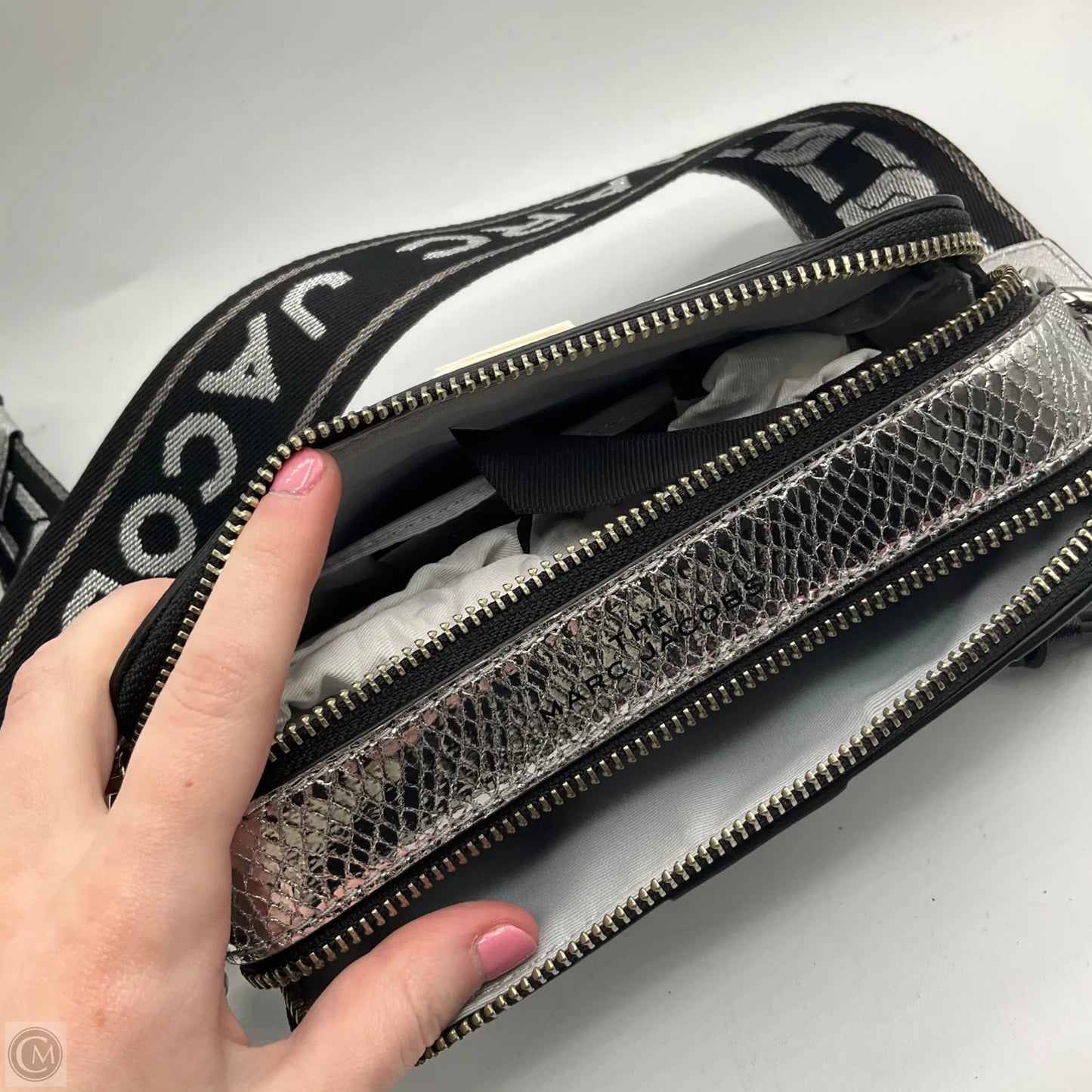 Crossbody Luxury Designer By Marc Jacobs, Size: Small