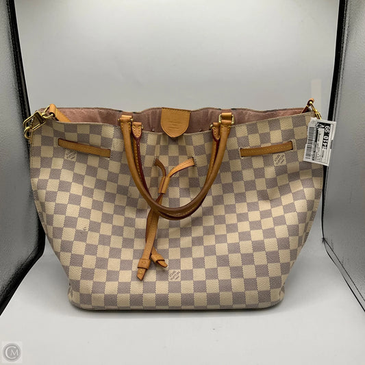 Handbag Luxury Designer By Louis Vuitton, Size: Medium