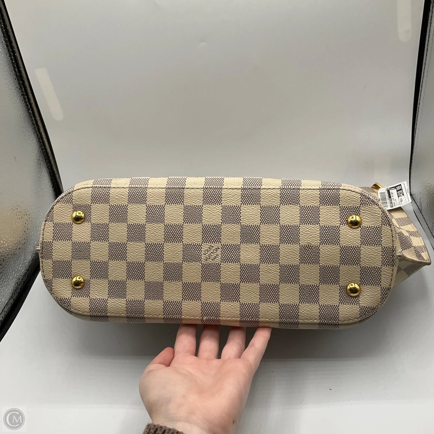 Handbag Luxury Designer By Louis Vuitton, Size: Medium