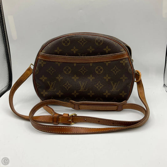 Crossbody Luxury Designer By Louis Vuitton, Size: Medium