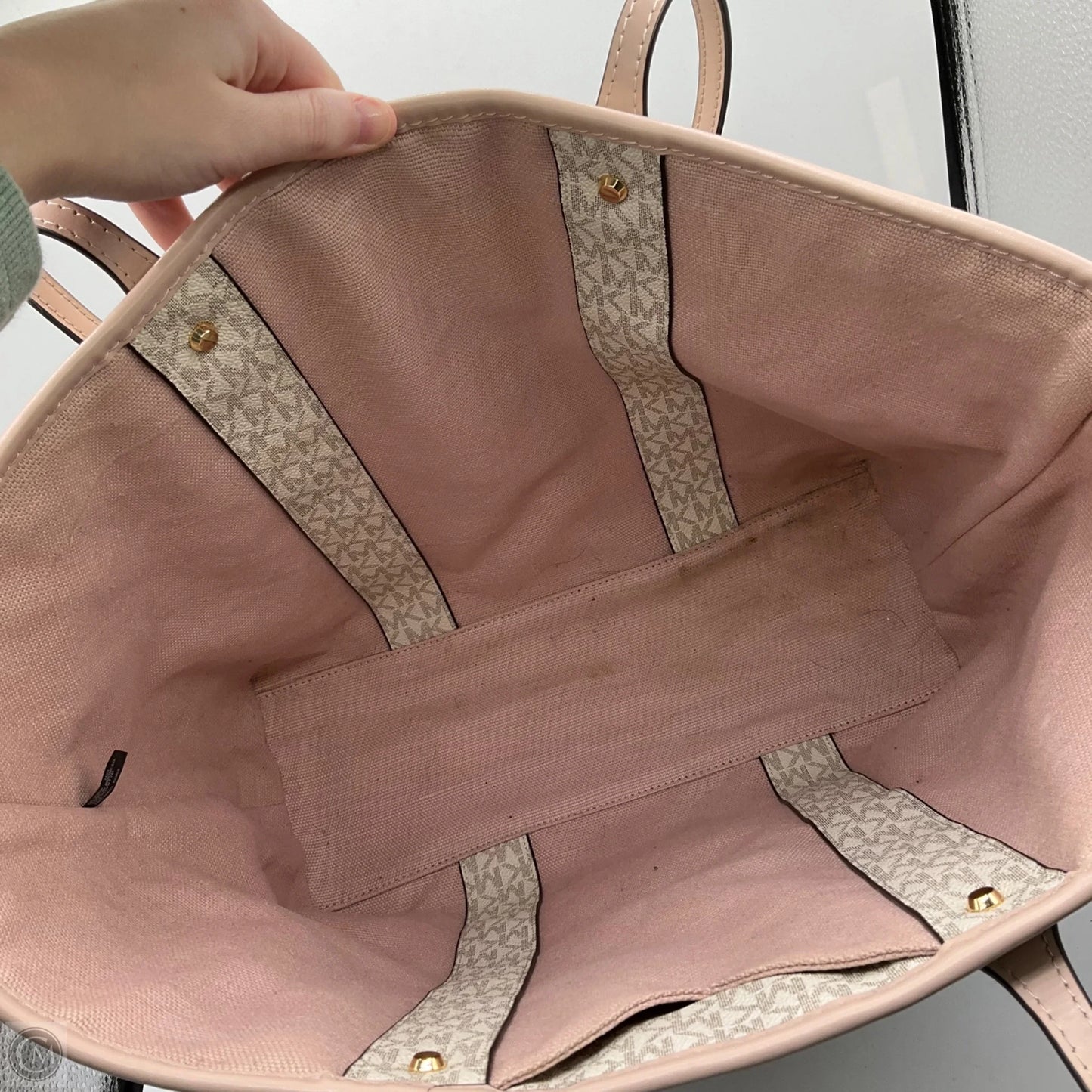 Handbag Designer By Michael Kors, Size: Large