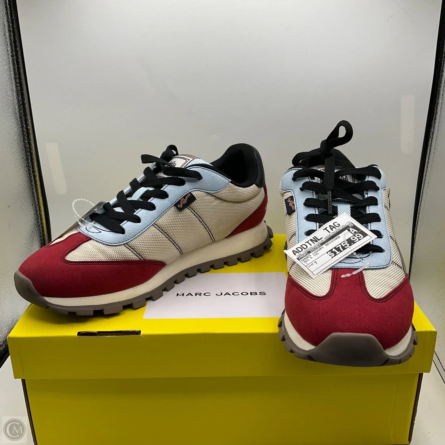 Shoes Luxury Designer By Marc Jacobs In Red & Tan, Size: 7