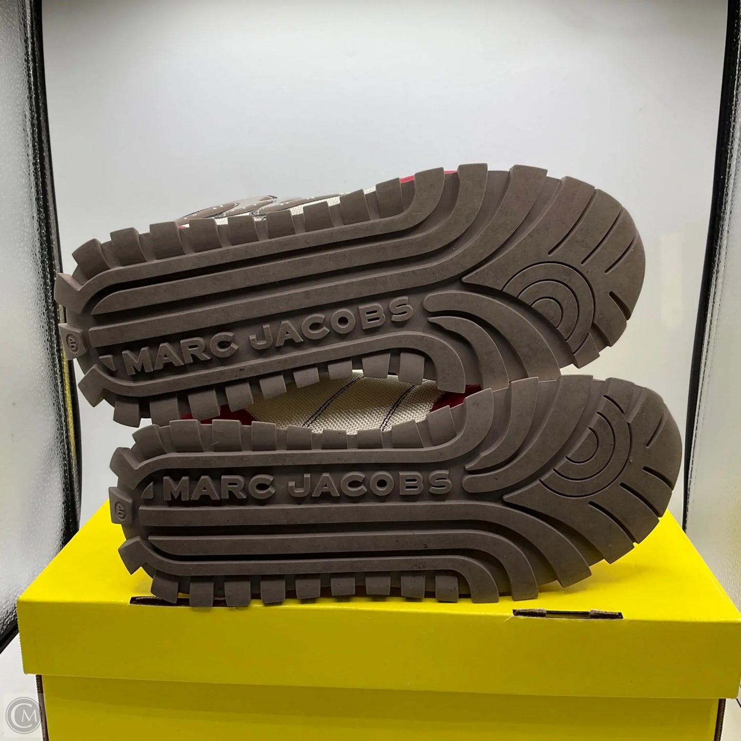 Shoes Luxury Designer By Marc Jacobs In Red & Tan, Size: 7