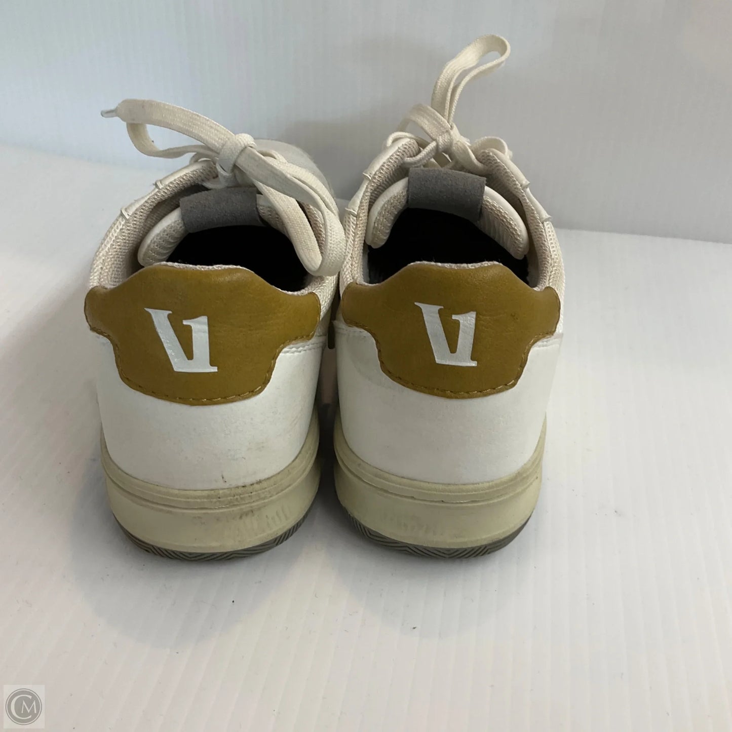 Shoes Sneakers By Vuori In White & Yellow, Size: 5.5