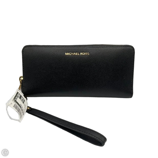 Wristlet Designer By Michael Kors, Size: Medium