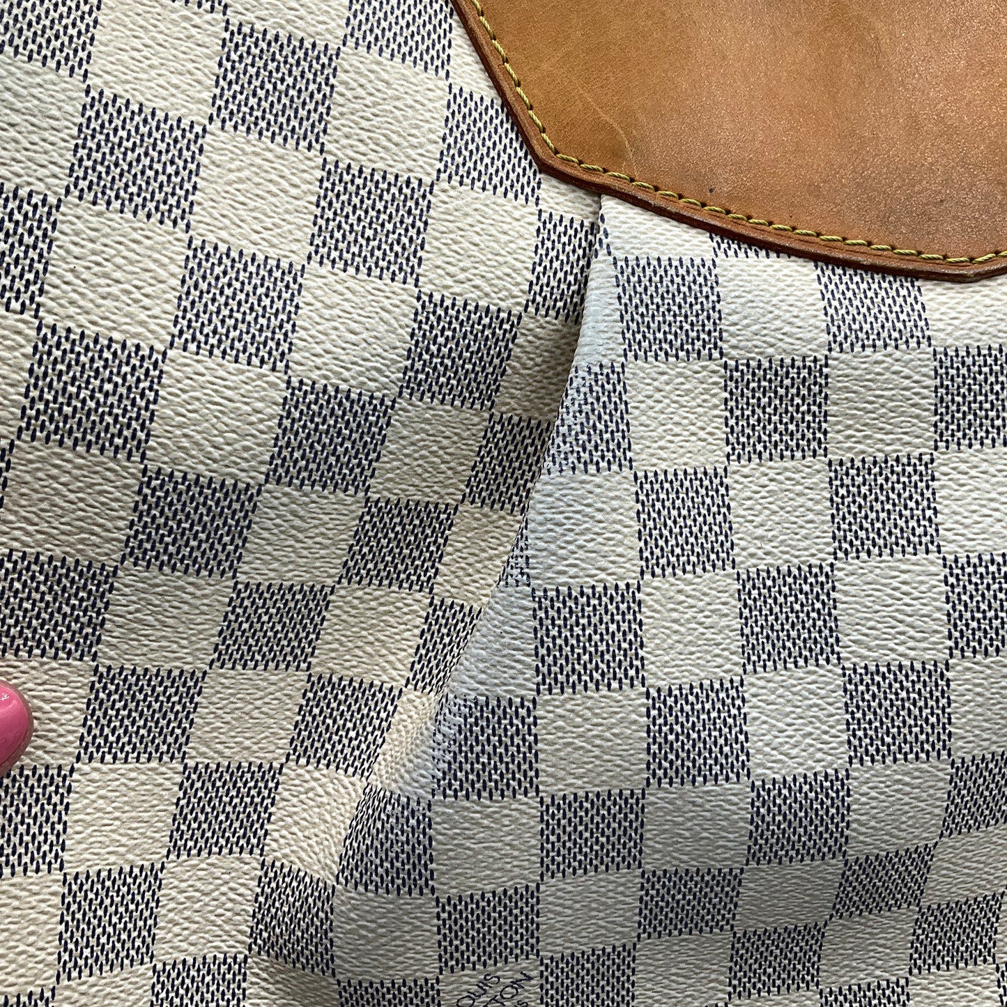 Crossbody Luxury Designer By Louis Vuitton, Size: Large