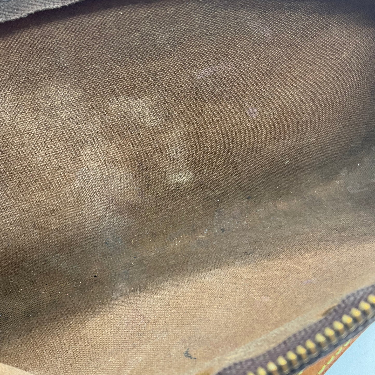 Crossbody Luxury Designer By Louis Vuitton, Size: Small