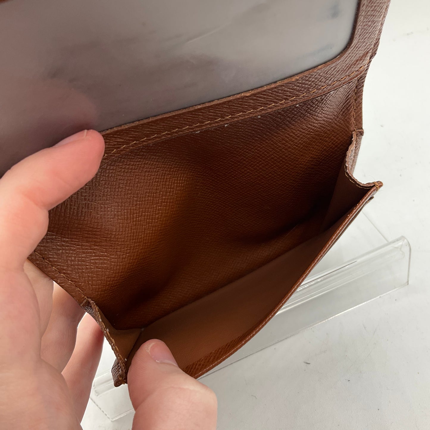Wallet Luxury Designer By Louis Vuitton, Size: Small