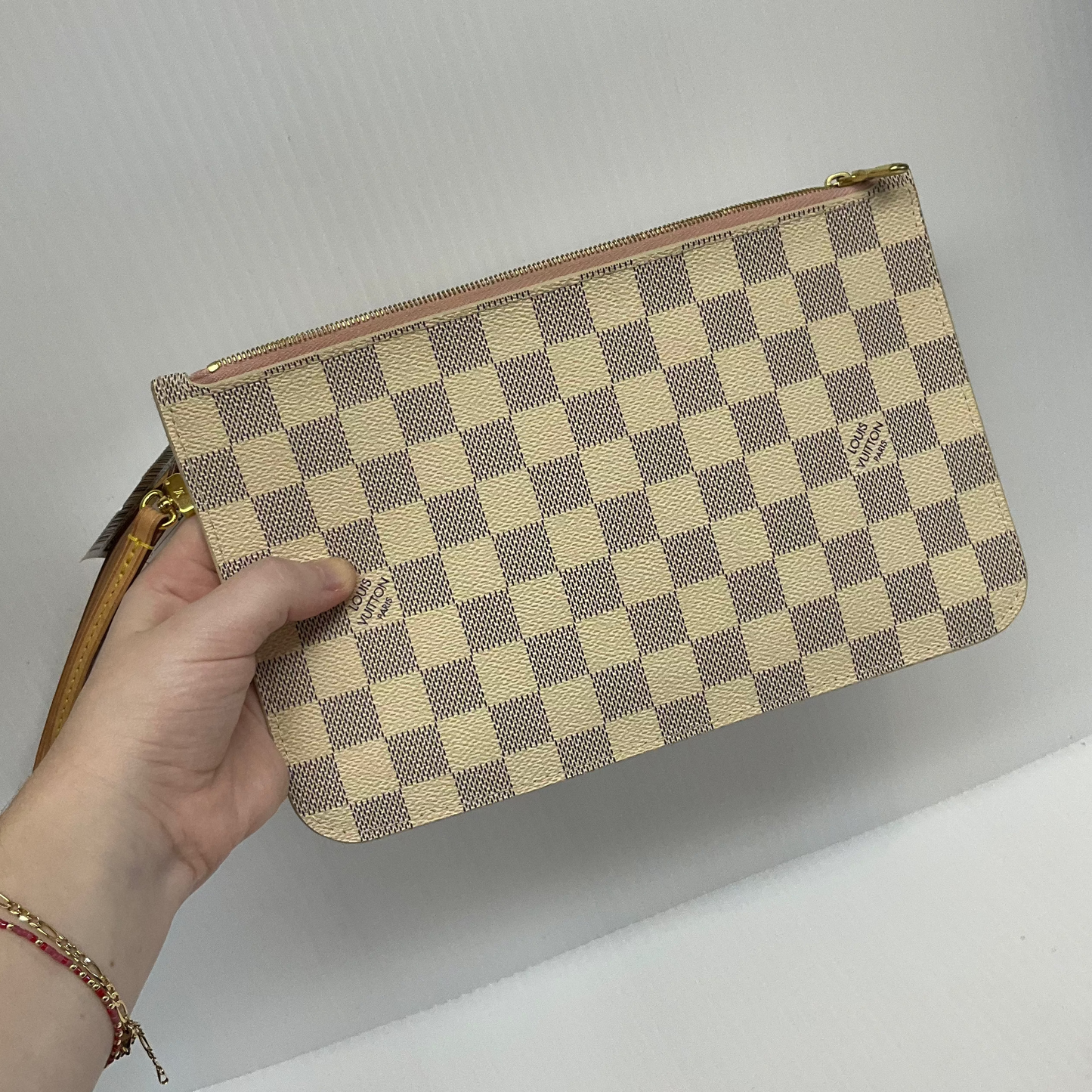 Wristlet Luxury Designer By Louis Vuitton, Size: Medium