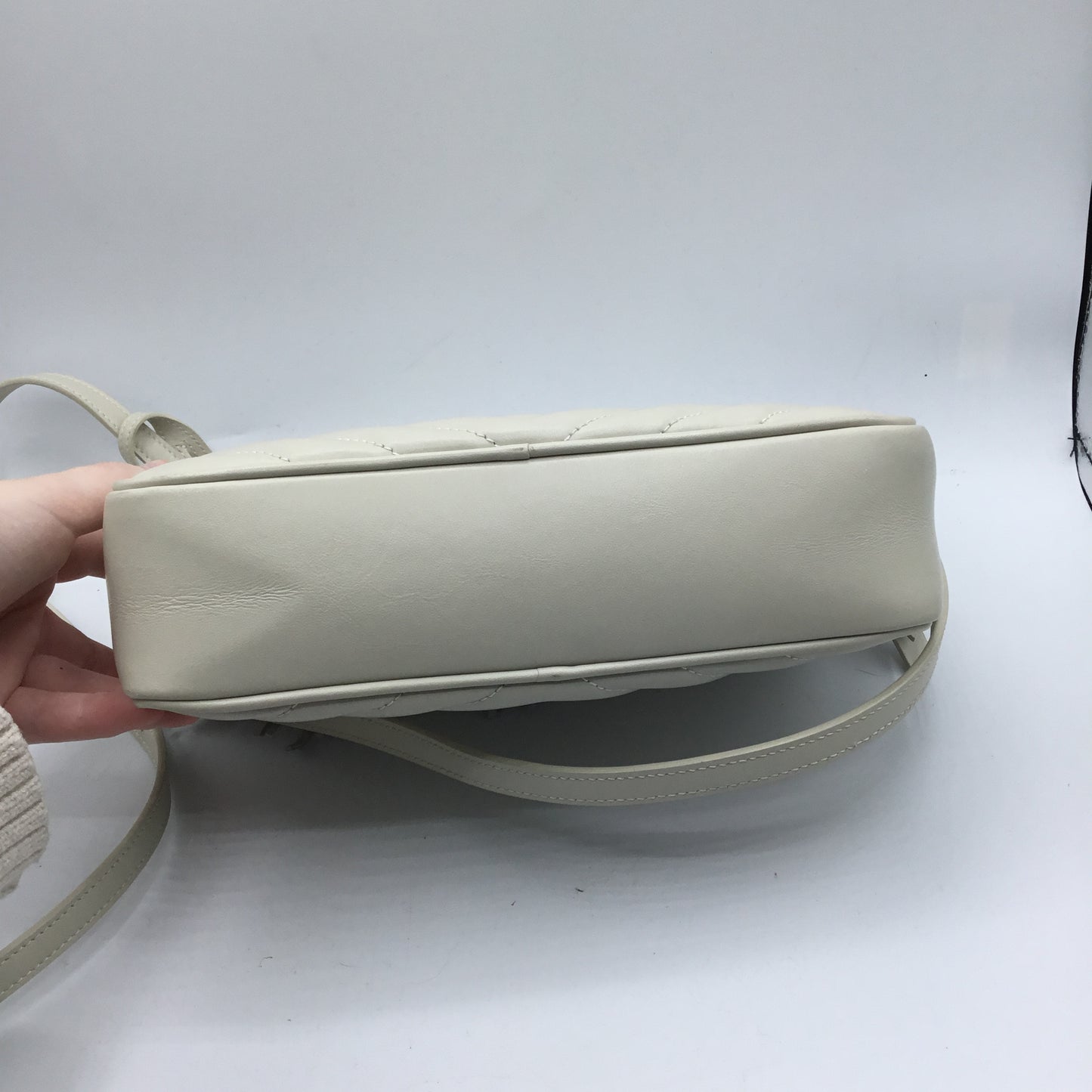 Crossbody Luxury Designer By Yves Saint Laurent, Size: Medium