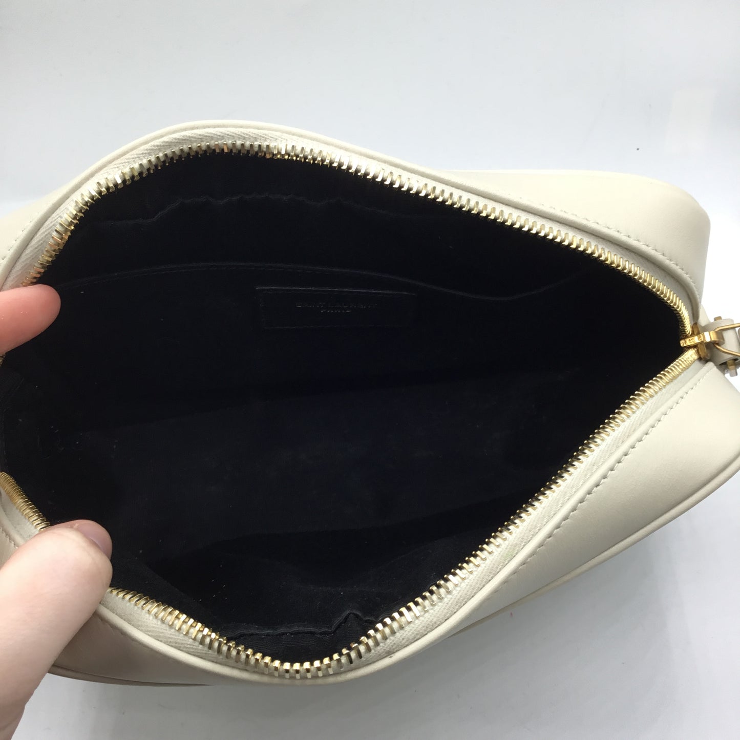 Crossbody Luxury Designer By Yves Saint Laurent, Size: Medium