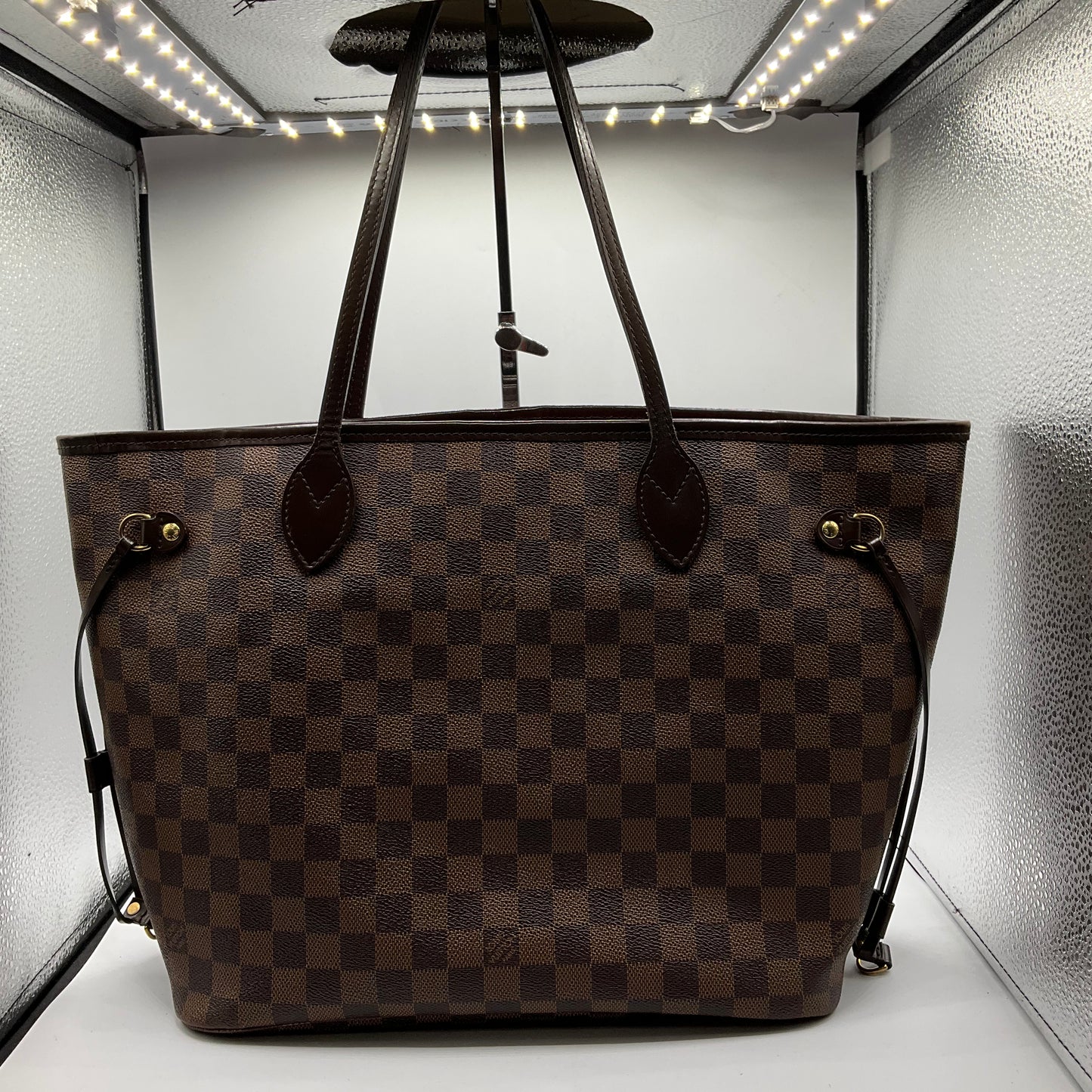 Handbag Luxury Designer By Louis Vuitton, Size: Large