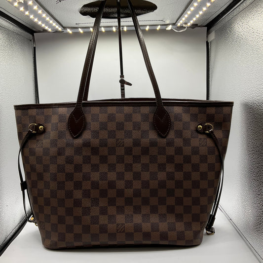 Handbag Luxury Designer By Louis Vuitton, Size: Large