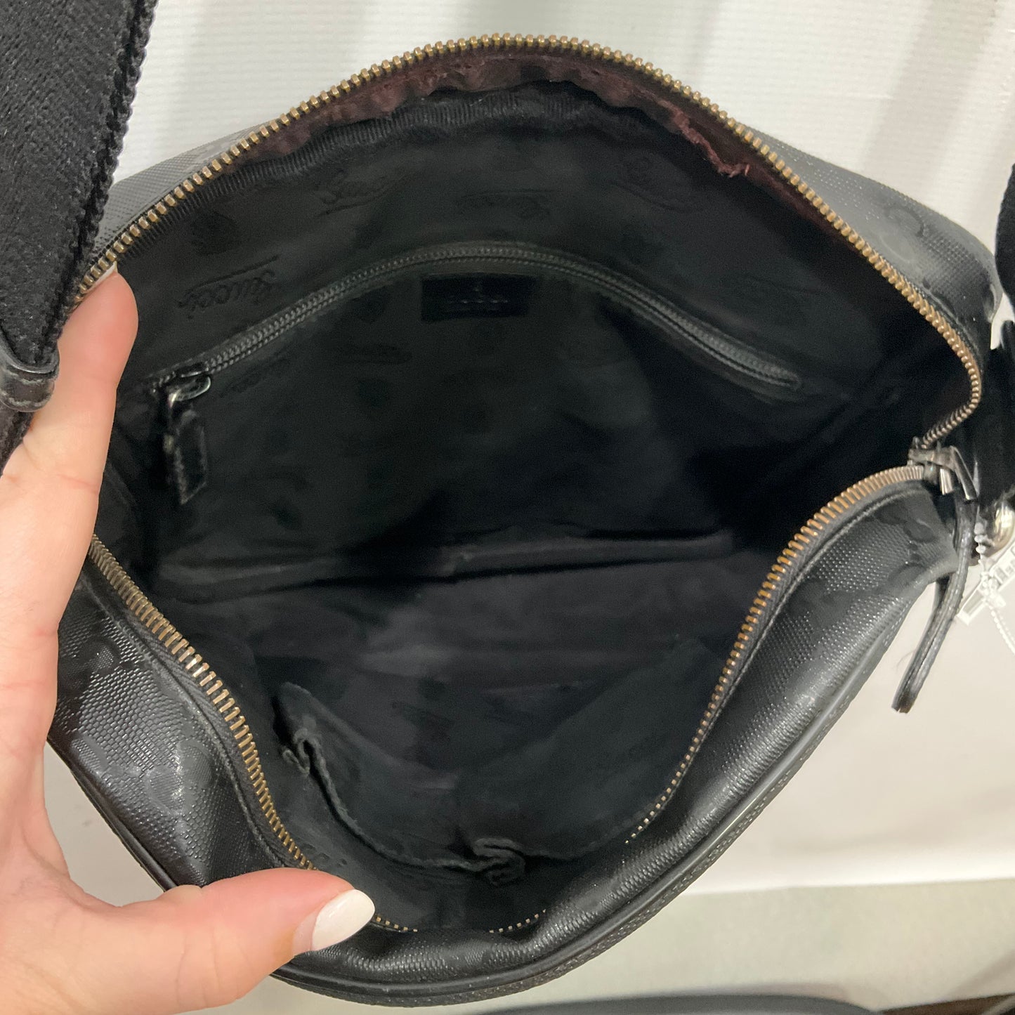 Crossbody Luxury Designer By Gucci In Black, Size:Medium