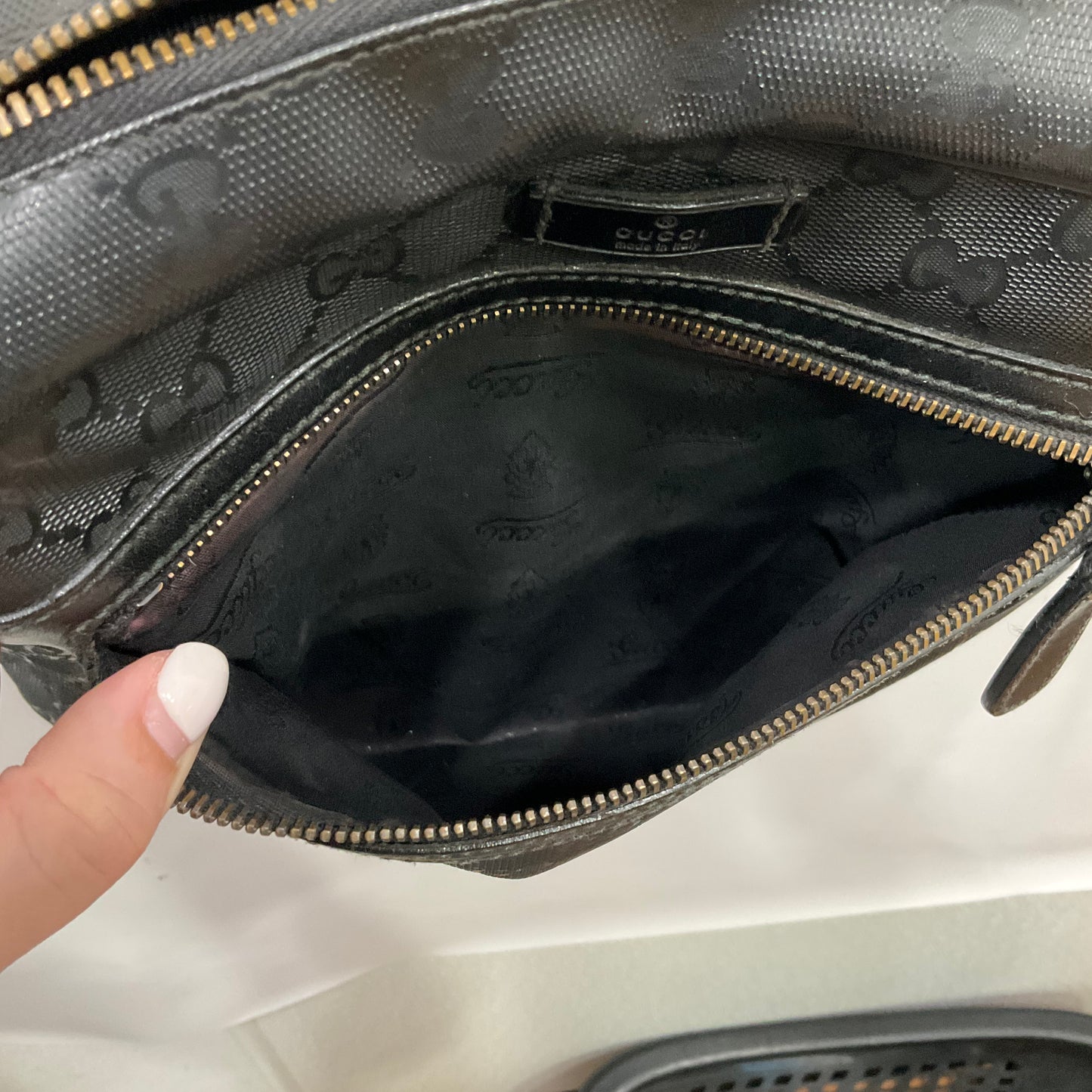 Crossbody Luxury Designer By Gucci In Black, Size:Medium
