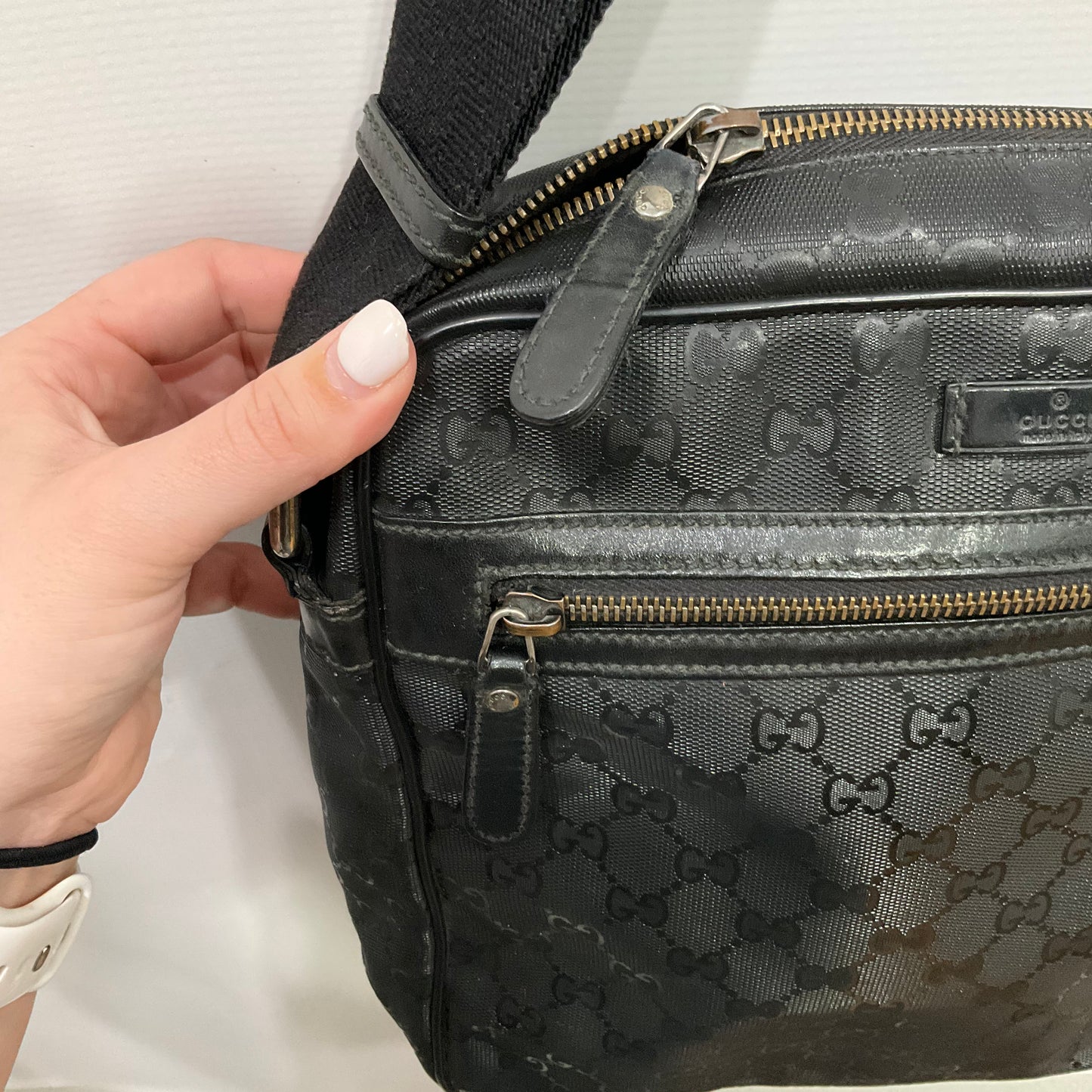 Crossbody Luxury Designer By Gucci In Black, Size:Medium