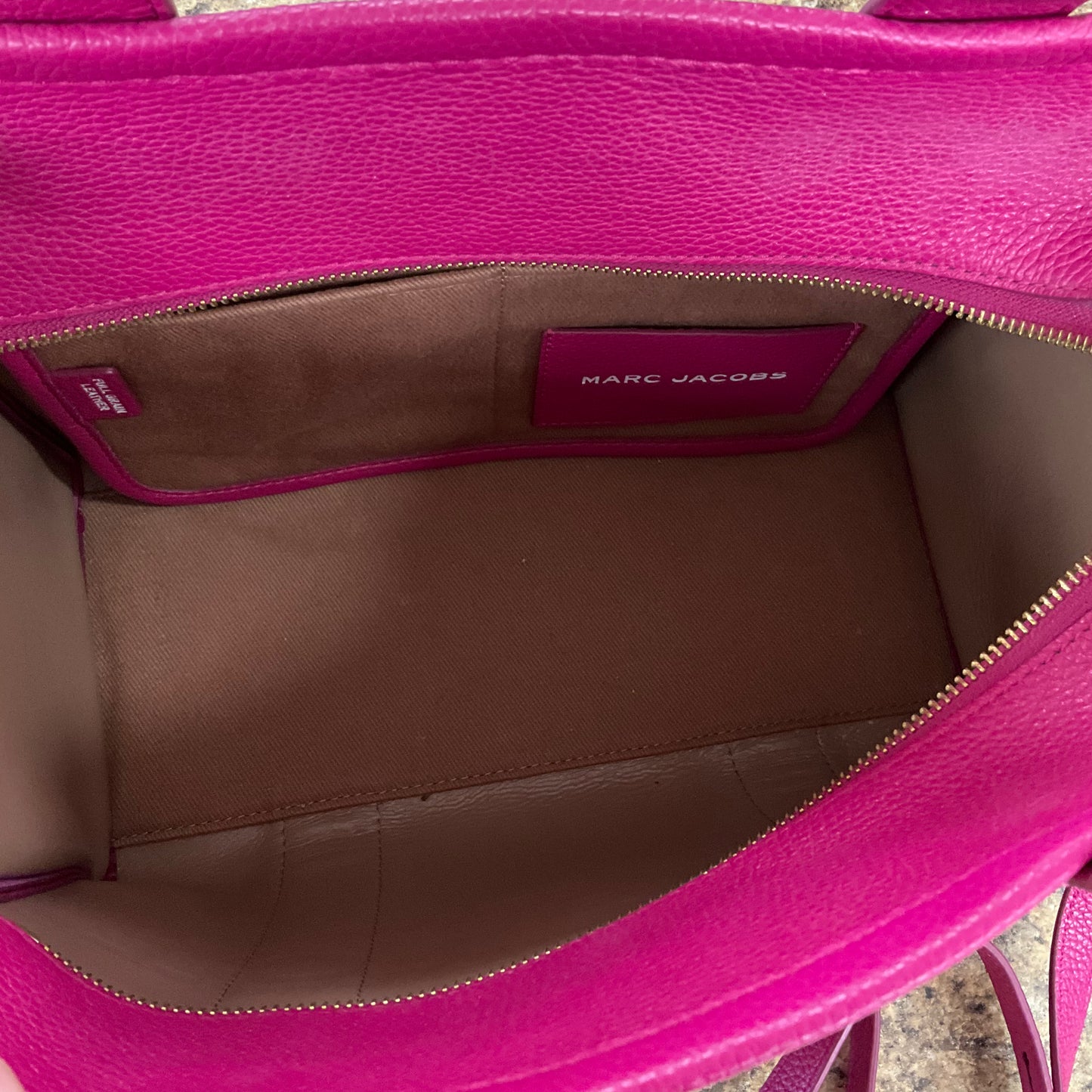 Tote Luxury Designer By Marc Jacobs, Size: Large
