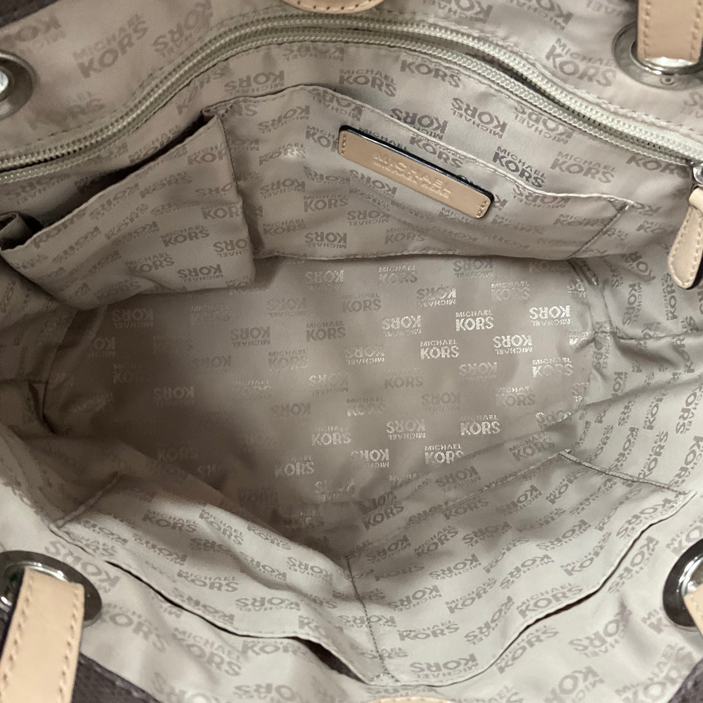 Handbag Designer By Michael Kors, Size: Medium