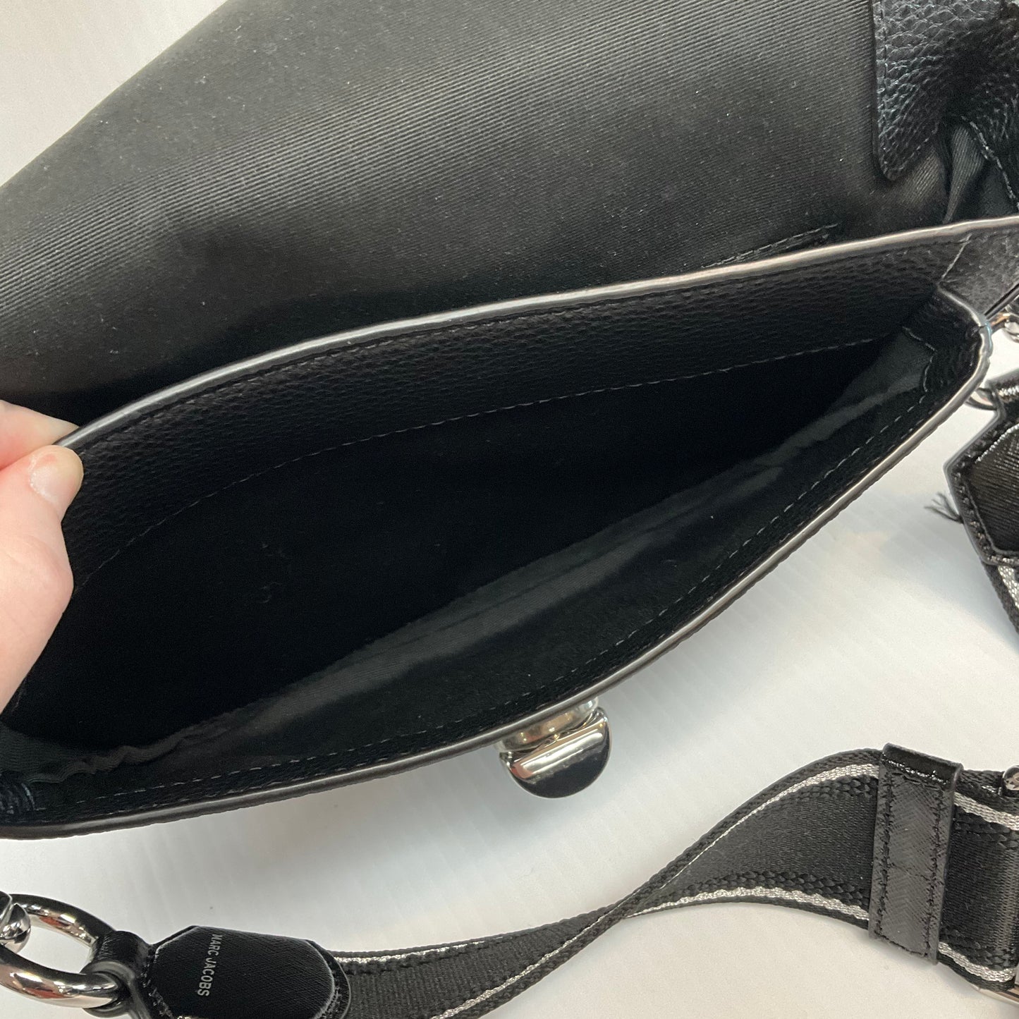 Crossbody Luxury Designer By Marc Jacobs, Size: Small