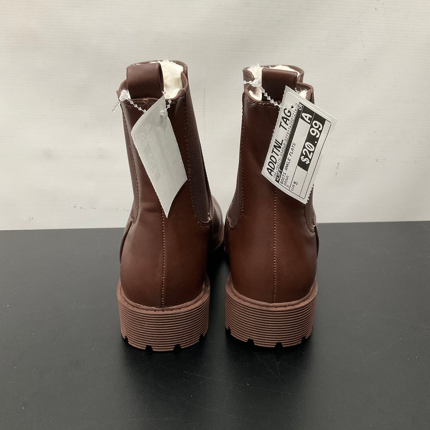 Boots Ankle Flats By Loft  Size: 5