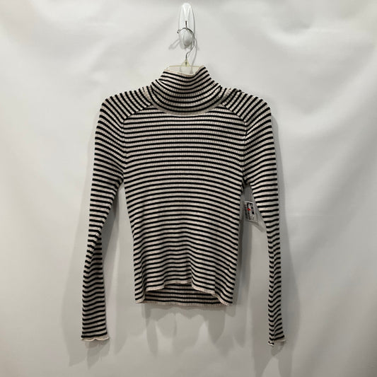 Top Long Sleeve By Universal Thread  Size: Xl