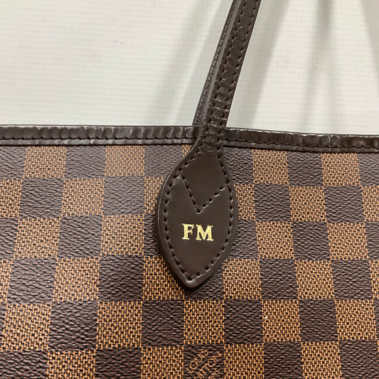 What's In My Bag?! Louis Vuitton Neverfull MM - Life By Lee